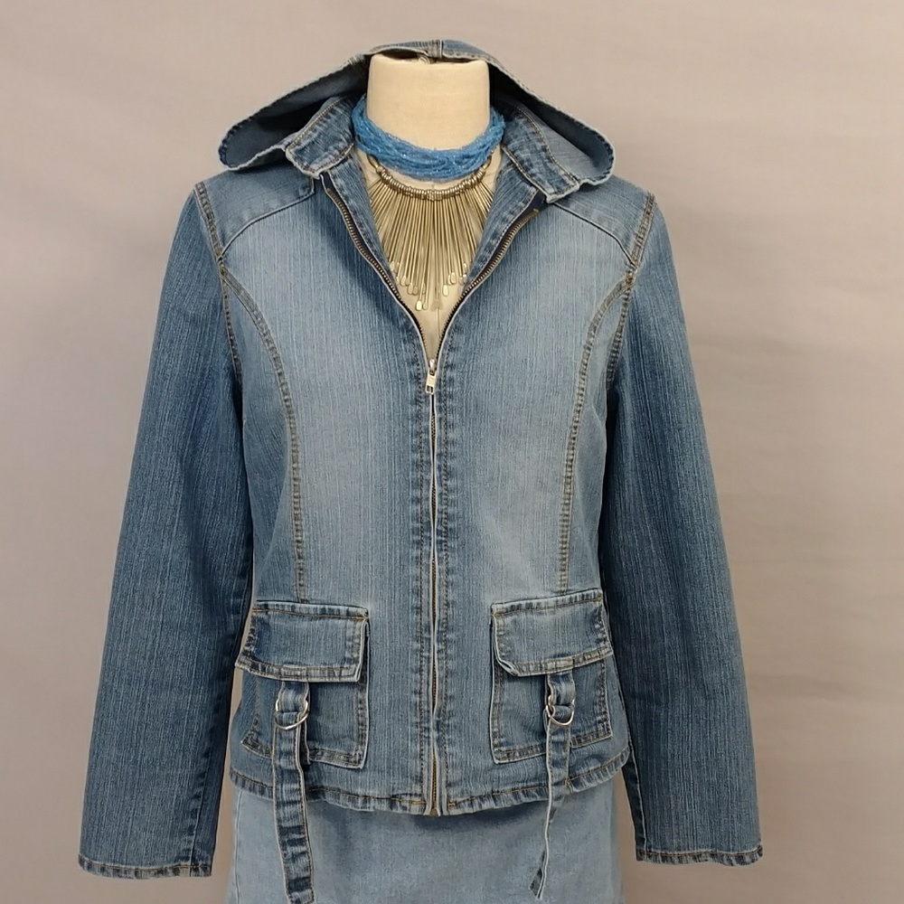 Denim Hooded Zip Jacket Blue Jean e Pockets European Brand See Measurements